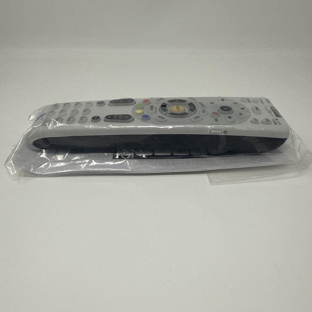 DirectTV Remote Control RC66 Grey w/ User Guide Universal New In Bag* - Picture 3 of 4